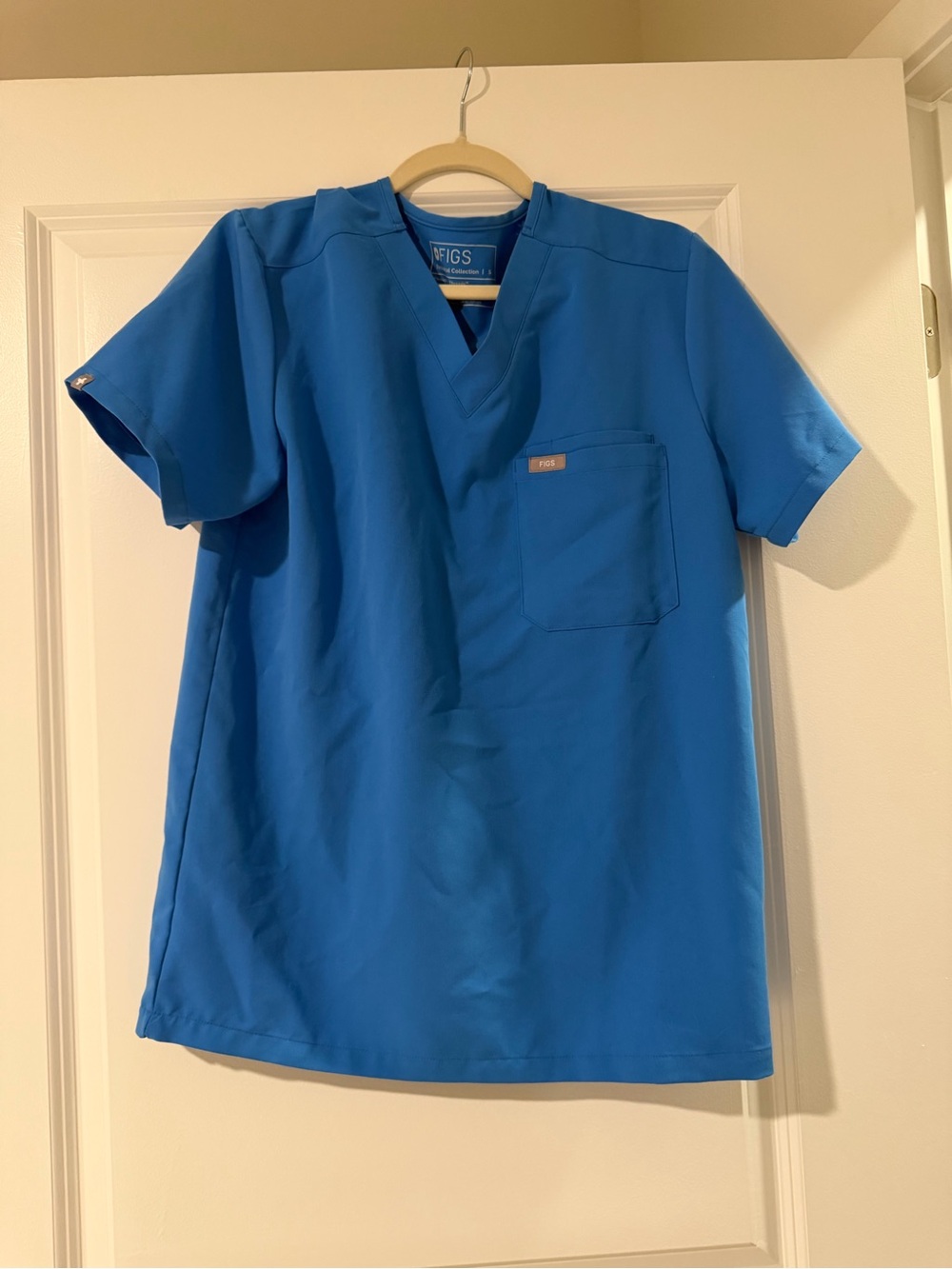 Figs Men’s Blue V-Neck Medical Scrub Top